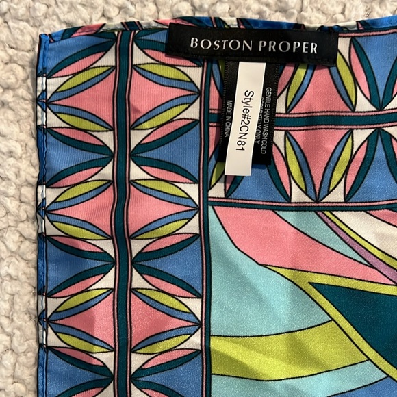 Boston Proper Abstract Scarf 🧣🧣 - Picture 3 of 5